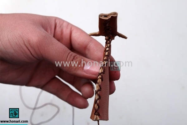 اموزش سرکلیدی چرمی گاو-مرحله 11 11.دوخت به شکل بالا خواهد بود.