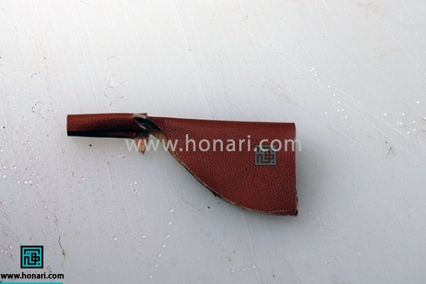 اموزش سرکلیدی چرمی گاو-مرحله 6 6.به صورت نمایش داده شده به هم میچسبانیم.