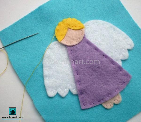 در Ù
رØÙ٠بعد Ù
ÙÙØ§ را Ù
طاب٠اÙگ٠بر رÙÛ ÙÙ
د زرد برش زد٠٠در ÙØ³Ù
ت جÙÙÛ Ø³Ø±Ù
Û Ø¯ÙØ²ÛÙ