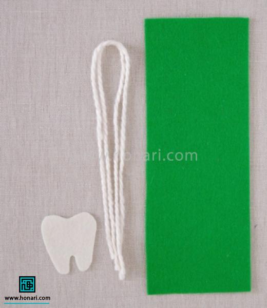 ابتدا Ù
ستطÛÙÛ Ø¨Ù Ø·ÙÙ 25 ٠عرض 7.5 Ø³Ø§ÙØª با رÙÚ¯ سبز Ø Ø¯Ù Ø¹Ø¯Ø¯ کاÙ
ÙØ§ ب٠طÙÙ 35 Ø³Ø§ÙØª برش Ù
ÛØ²ÙÛÙ
 . سپس با Ø§Ø³ØªÙØ§Ø¯Ù از اÙÚ¯Ù Ø Ø·Ø±Ø Ø¯ÙØ¯Ø§Ù را رÙÛ ÙÙ
د سÙÛØ¯ Ú©Ø´ÛØ¯Ù ÙÙ
جددا برش Ù
ÛØ²ÙÛÙ