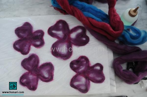 Ú¯ÙØ¨Ø±Ú¯ ÙØ§ با اÙÛØ§Ù ب٠رÙÚ¯ Ø¯ÙØ®ÙØ§ÙØªÙ٠پر Ú©ÙÛØ¯ . Ú©ÙÙ
ا ت٠اÛÙ Ù
د٠گ٠از اÙÛØ§Ù بÙÙØ´ Ø§Ø³ØªÙØ§Ø¯Ù کردÛÙ
 .