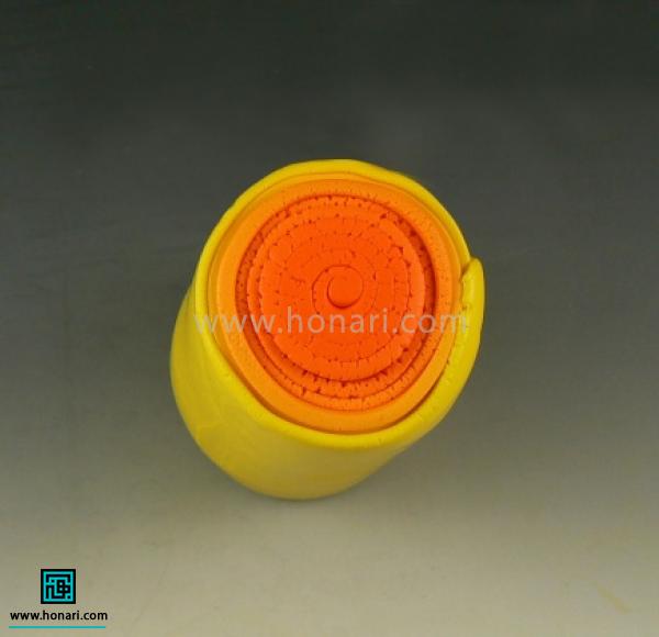 آموزش ساخت گل آفتابگردان با خمیر فیمو-مرحله 4 وقتی کار رو از بالا نگاه میکنین باید این شکلی باشه.