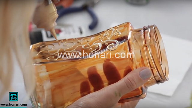 ساخت گلدان و جا شمعی با شیشه مربا