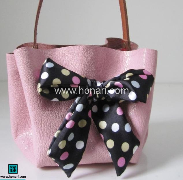 آموزش دوخت کیف چرم زنانه دست دوز