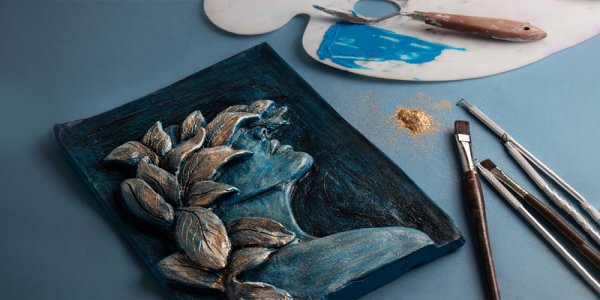 آموزش ساخت کتیبه سفالی نقش برجسته