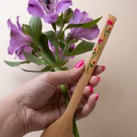 جلسه پنجم: آموزش طراحی و رنگ گذاری بر روی قاشق چوبی