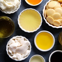 جلسه سوم: آشنایی با خواص روغن های مختلف و انتخاب روغن مناسب