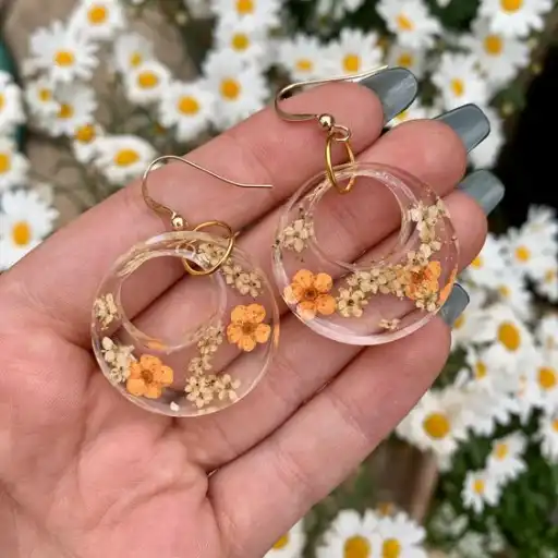 نمونه گوشواره با گل خشک