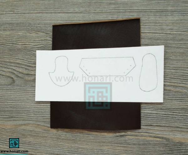 ابتدا الگو را پرینت میگیریم . 