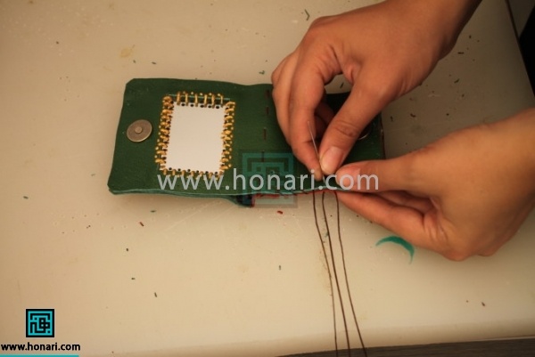 24.دوخت را اغاز میکنیم.