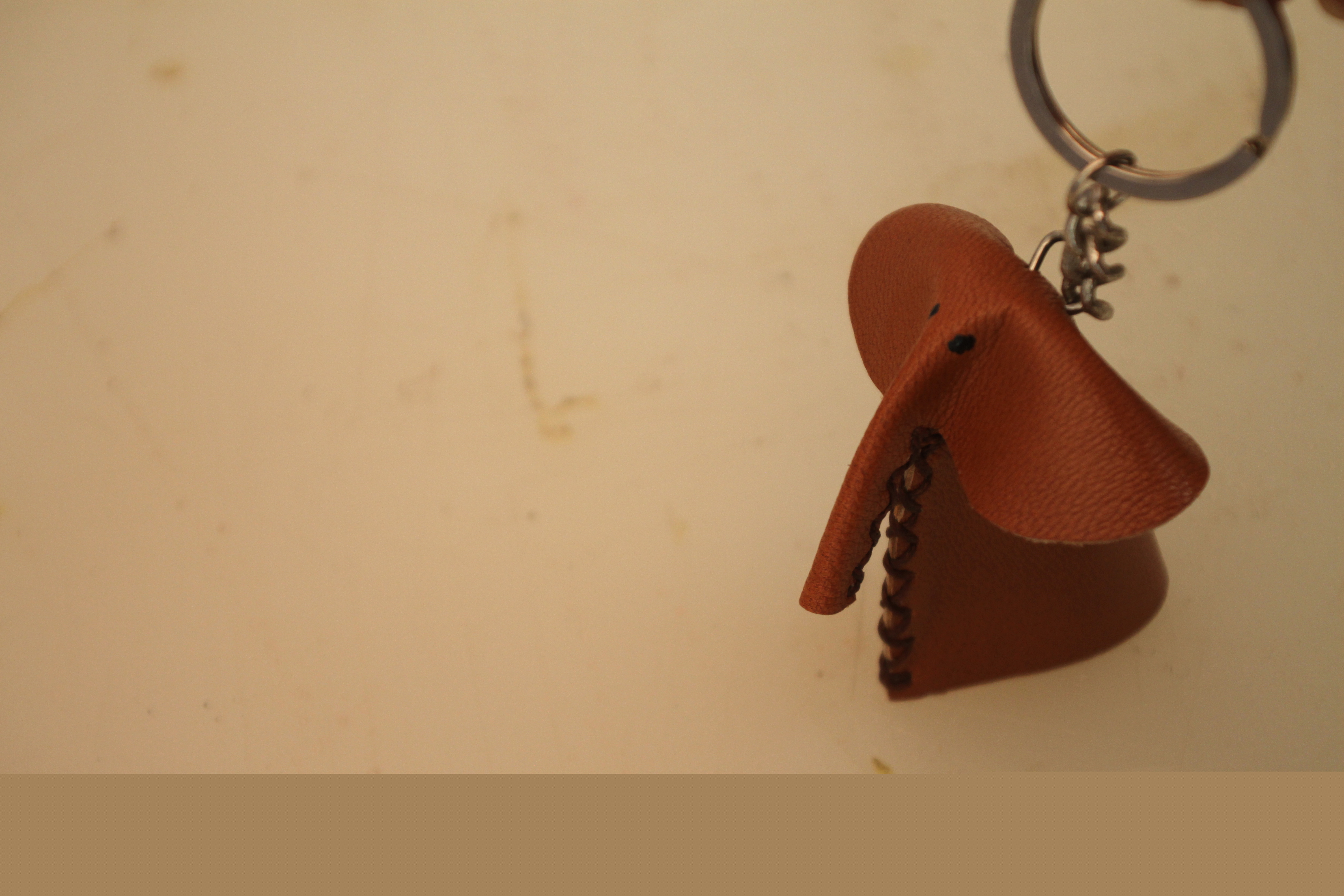 24.حالا سرکلیدی را بر روی ان نصب میکنیم. 