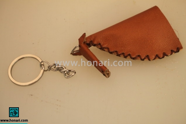 14.شکل نهایی سرکلیدی چرم دوزی اینگونه خواهد بود. 