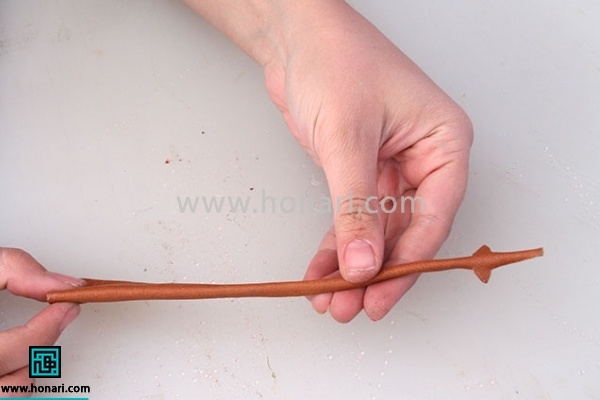 6.محلهای نمایش داده شده را میچسبانیم.