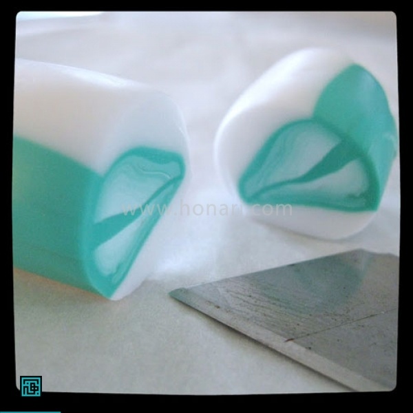  Ø§Ø¨ØªØ¯Ø§Û Ø¢Ù Ø±Ø§ Ø¨Ø§ Ø§Ø³ØªÙØ§Ø¯Ù Ø§Ø² ØªÛØº Ú©Ø§ØªØ± Ø¨Ø±Ø´ ÙÛØ²ÙÛÙ ØªØ§ Ø³Ø·Ø­ ØµØ§Ù Ù ÛÚ©Ø¯Ø³Øª Û Ø¯Ø§Ø´ØªÙ Ø¨Ø§Ø´ÛÙ . Ø§Ú©ÙÙÙ Ø¨Ø±Ú¯ Ú¯Ù Ø¢ÙØ§Ø¯Ù Ø§Ø³Øª