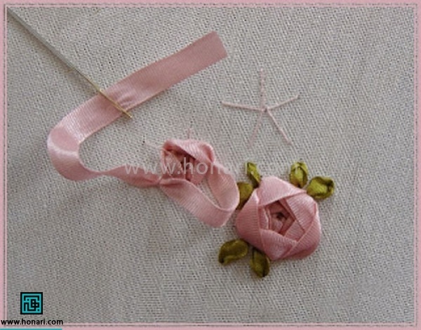 دوخت را تاجایی که کوک ها مخفی شوند ادامه دهید