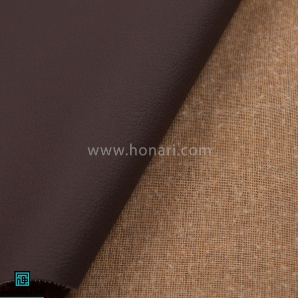 چرم مصنوعی: چرم مصنوعی ترکيبي از يک لايه روکش به نام skin و يک لايه اسفنج از جنس Pvc يا Pu که بر روي سطح یک تور تزریق شده اند. محصول بدست آمده از اين طريق همان ظاهر و احساس چرم طبيعي را دارد، بنابراین دولایه است در صورتیکه چرم طبیعی اینگونه نیست 