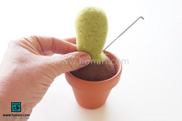 Ø³Ù¾Ø³ ØªÙÙ¾Ú© ÙÙÙÙ Ø§Û Ø±Ø§ Ø¯Ø±ÙÙ Ú¯ÙØ¯Ø§Ù Ú¯Ø°Ø§Ø´ØªÙ Ù ÙØ­Ù ÙØ±Ø§Ø± Ú¯ÛØ±Û Ù¾Ø§ÛÙ Ø§ØµÙÛ Ú©Ø§Ú©ØªÙØ³ Ø±Ø§ Ø¨Ø§ Ø§Ø³ØªÙØ§Ø¯Ù Ø§Ø² ÙÛÚÛ Ù ÛØ§ Ø´Û ØªÛØ² ÛÚ© Ø´Ú©Ø§Ù Ø§ÛØ¬Ø§Ø¯ Ú©Ø±Ø¯Ù Ù Ø§ÙÛØ§Ù Ø§ÙØªÙØ§ÛÛ Ø¨Ø¯ÙÙ Ø§ØµÙÛ Ú©Ø§Ú©ØªÙØ³ Ø±Ø§ Ø¯Ø±ÙÙ Ø´Ú©Ø§Ù ÙØ­Ú©Ù Ú©ÙÛØ¯