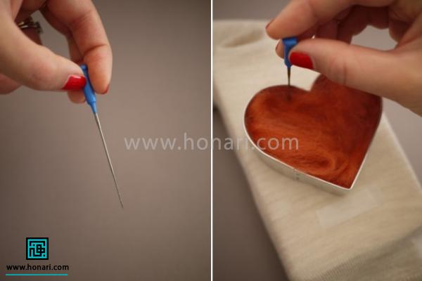 سپس با استفاده از سوزن مخصوص شروع به سوزن زنی کنید. 