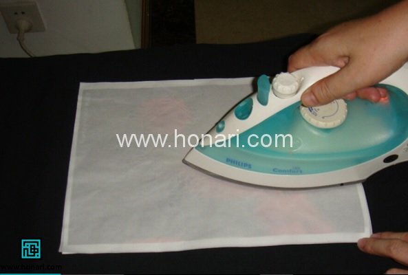 نقاشی روی لباس