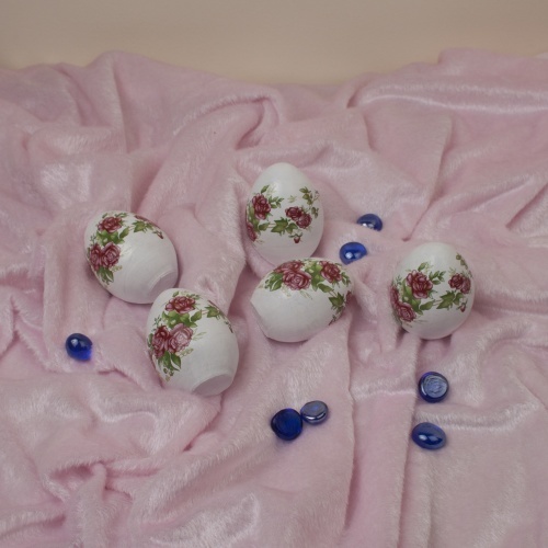  تخم مرغ گل سرخی