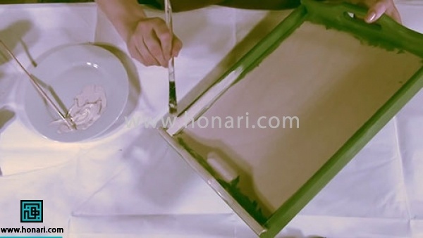 آموزش دکوپاژ روی سینی چوبی