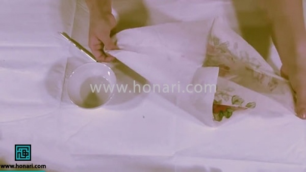 آموزش دکوپاژ روی سینی چوبی