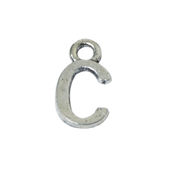 آویز طرح حرف C سایز 10mm