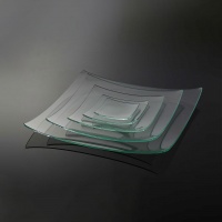 ظرف شیشه ای مربع لبه دار