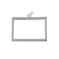 قاب آویز مستطیل نقره ای سایز 2.3*3.2 cm