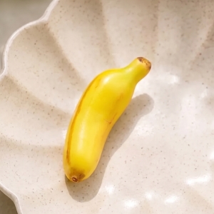 قالب شمع سیلیکونی موز 5cm